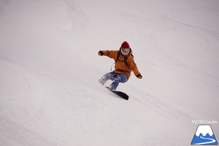 大雪山旭岳ロープウェイ 北海道最高峰でパウダーライド！